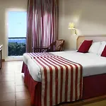 Luna Club Yoga & 4sup Hotel