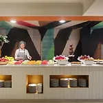 Luna Club Yoga & 4sup Hotel