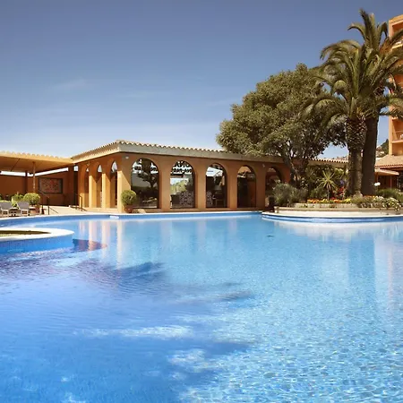 מלון Luna Club Yoga & 4sup 4*