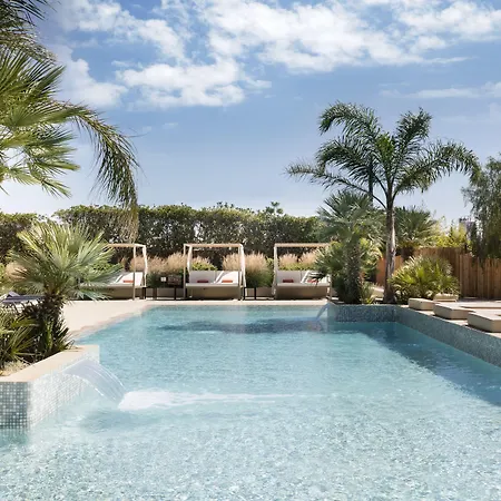 מלון Luna Club Yoga & 4sup 4*