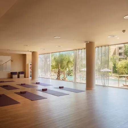 Luna Club Yoga & 4sup 4*