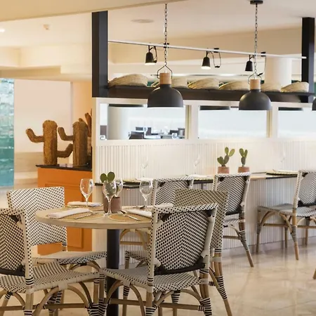 Hotel Luna Club Yoga & 4sup 4*